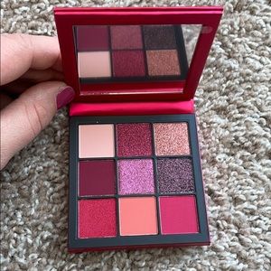 Huda Beauty Ruby Obsessions Palette